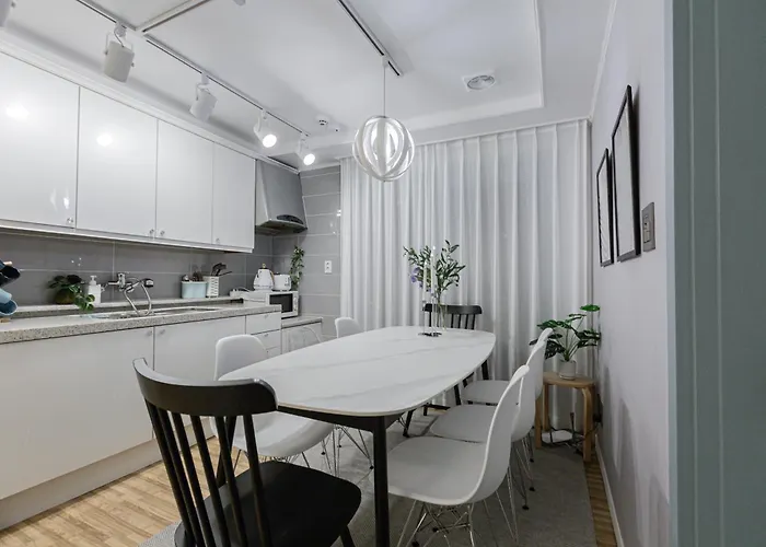 Cloud Nine Hongdae Private